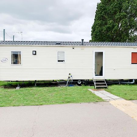 Beautiful 3-Bedroom Caravan At Mersea Island East Mersea Eksteriør billede
